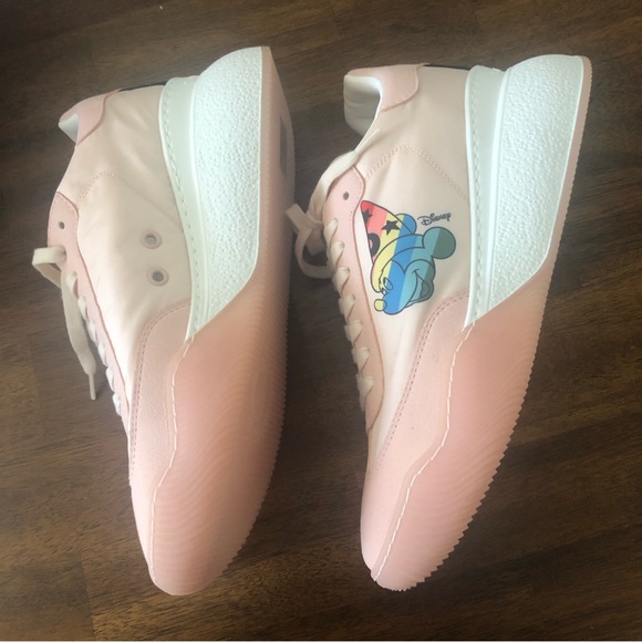 NIB $635 Stella McCartney x Disney Mickey Mouse Loop Sneaker in 8 US / 38  EU! - Picture 6 of 14